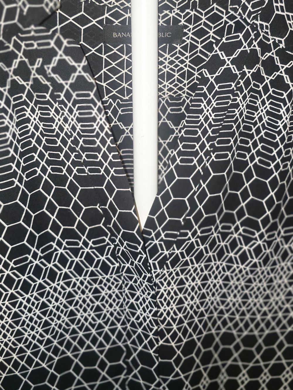 Banana Republic Black & White Geometric Print Shirt